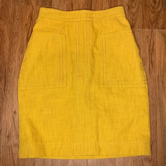 Aquilano Rimondi Knee Length Mustard Skirt - Picture 4 of 9